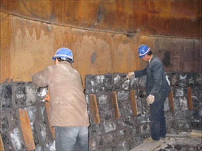 首鋼燒結廠鑄石板施工現場